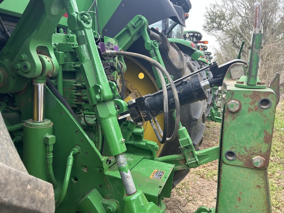 2022 John Deere 8R 250 Photo 4