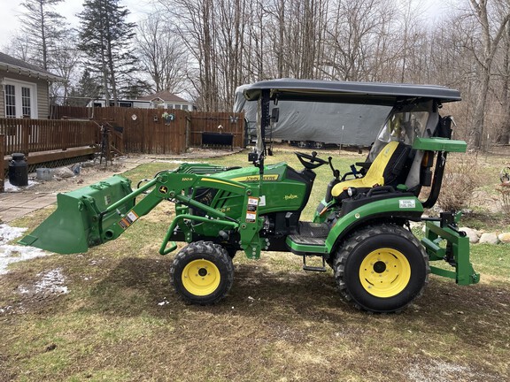 Photo of 2024 John Deere 2025R