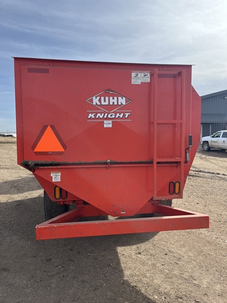 Kuhn Knight 3142 (5th thumbnail)