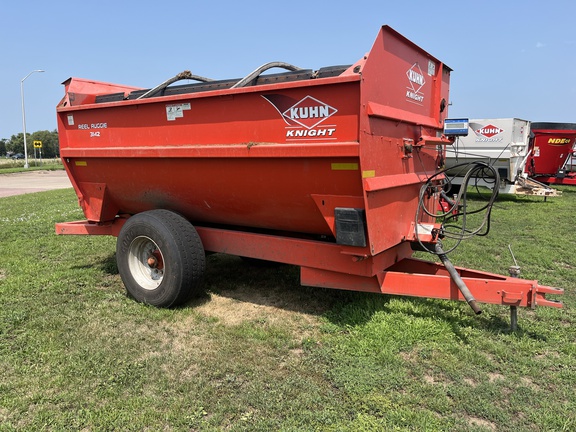 Kuhn Knight 3142 (2nd thumbnail)