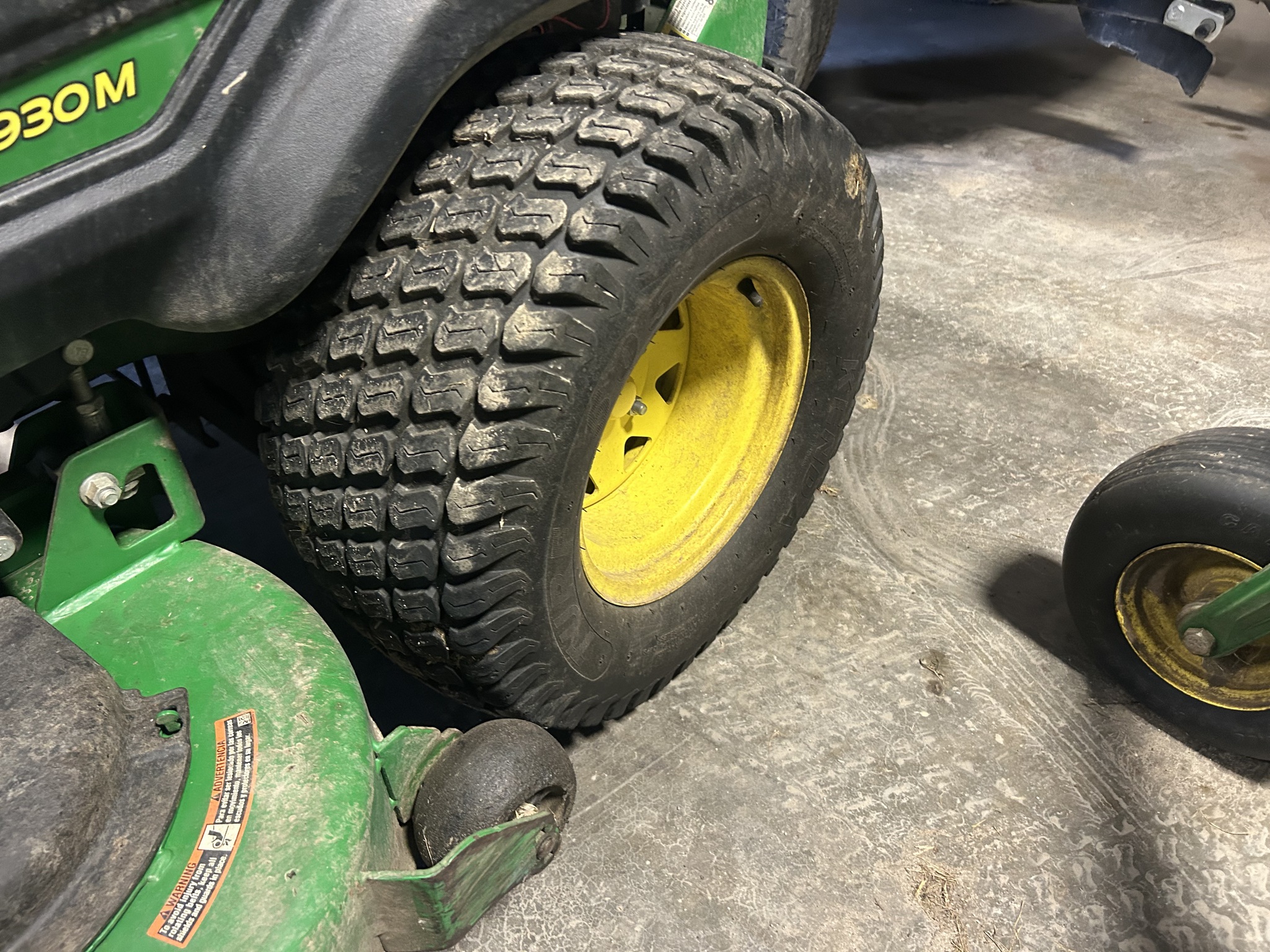 2022 John Deere Z930M Image 7