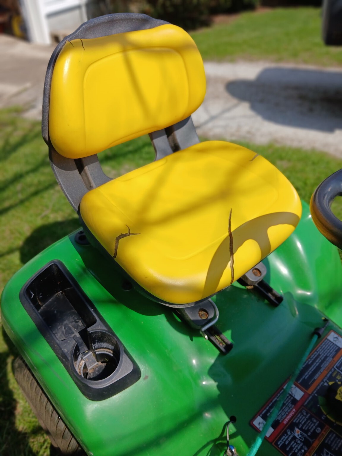Used 2013 John Deere X300 Lawn & Garden Tractors at Koenig Equipment in Greensburg, IN - PhotoXL4