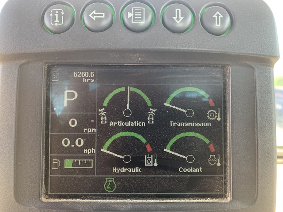 2011 John Deere 672G