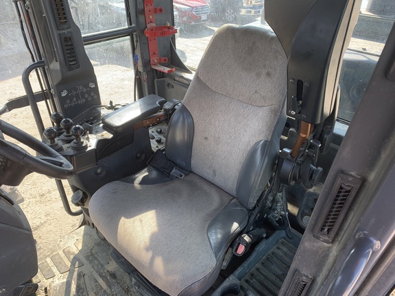 2011 John Deere 672G