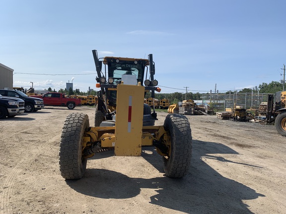 2011 John Deere 672G