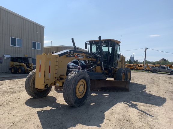 Photo of 2011 John Deere 672G