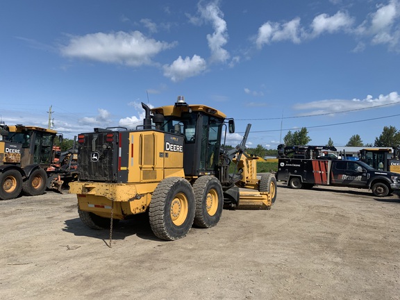2011 John Deere 672G