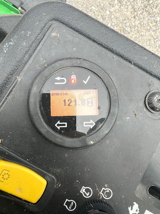 2022 John Deere Z997R Photo 10