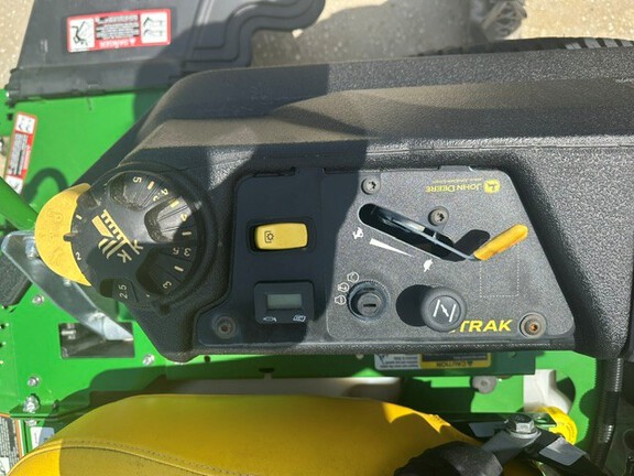 2025 John Deere Z730M-6