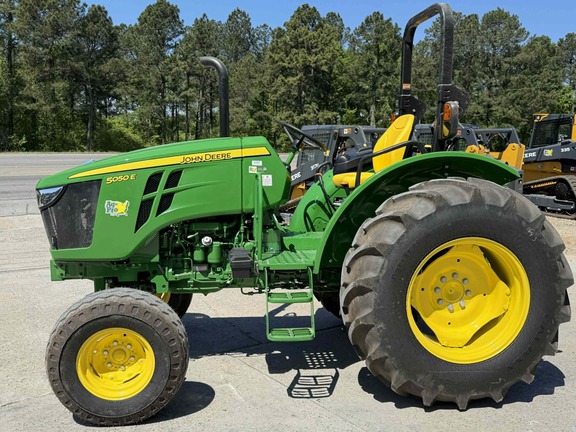 2025 John Deere 5050E-4
