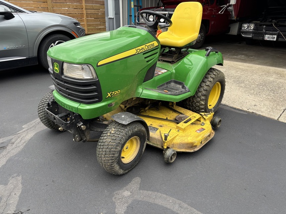 Used 2008 John Deere X720 Lawn & Garden Tractors at Koenig Equipment in Urbana, OH - Photo1