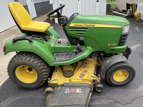Used 2008 John Deere X720 Lawn & Garden Tractors at Koenig Equipment in Urbana, OH - Photo4
