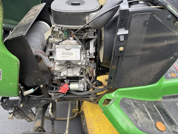 Used 2008 John Deere X720 Lawn & Garden Tractors at Koenig Equipment in Urbana, OH - Photo16