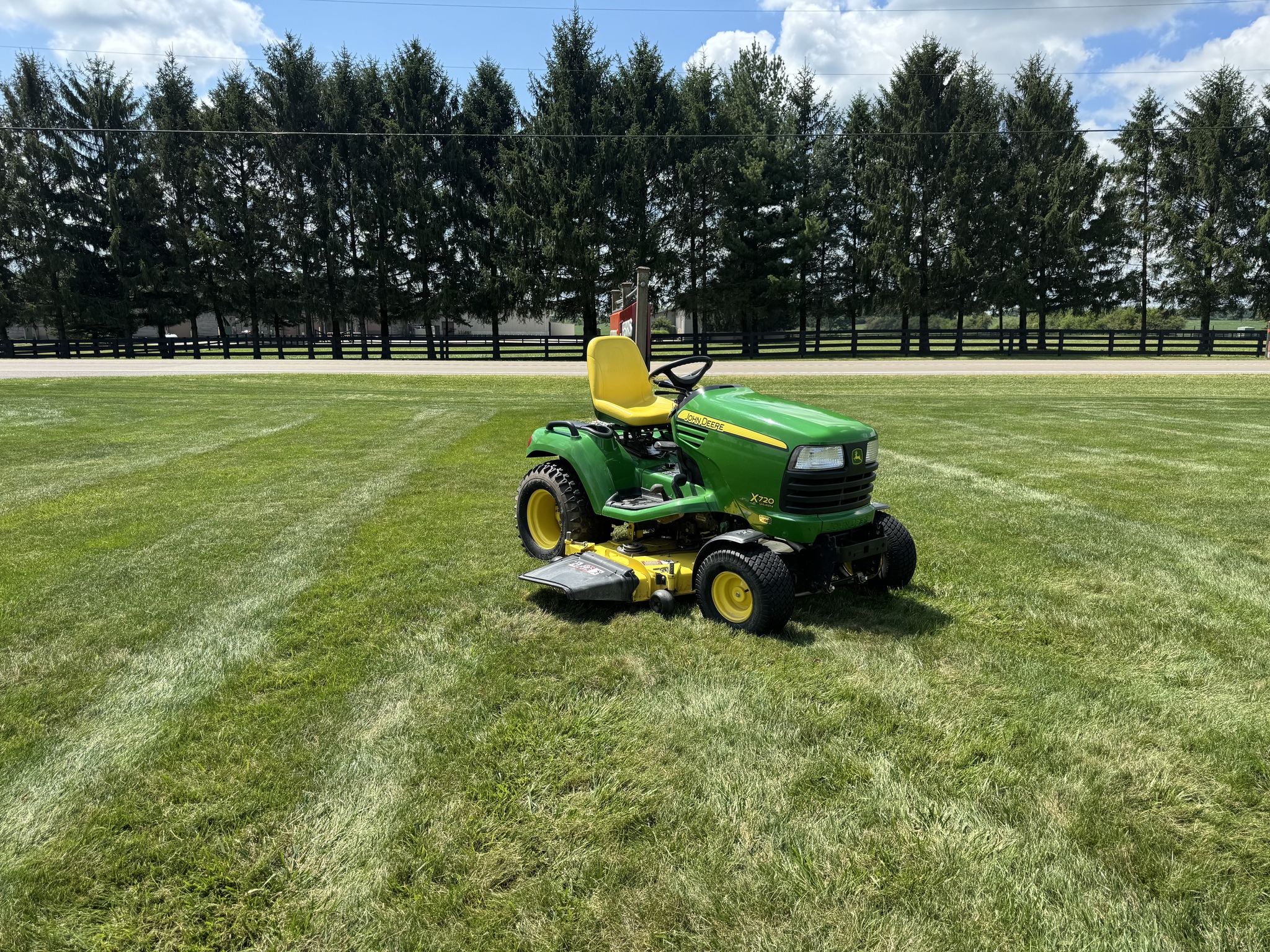 Used 2008 John Deere X720 Lawn & Garden Tractors at Koenig Equipment in Urbana, OH - PhotoXL37