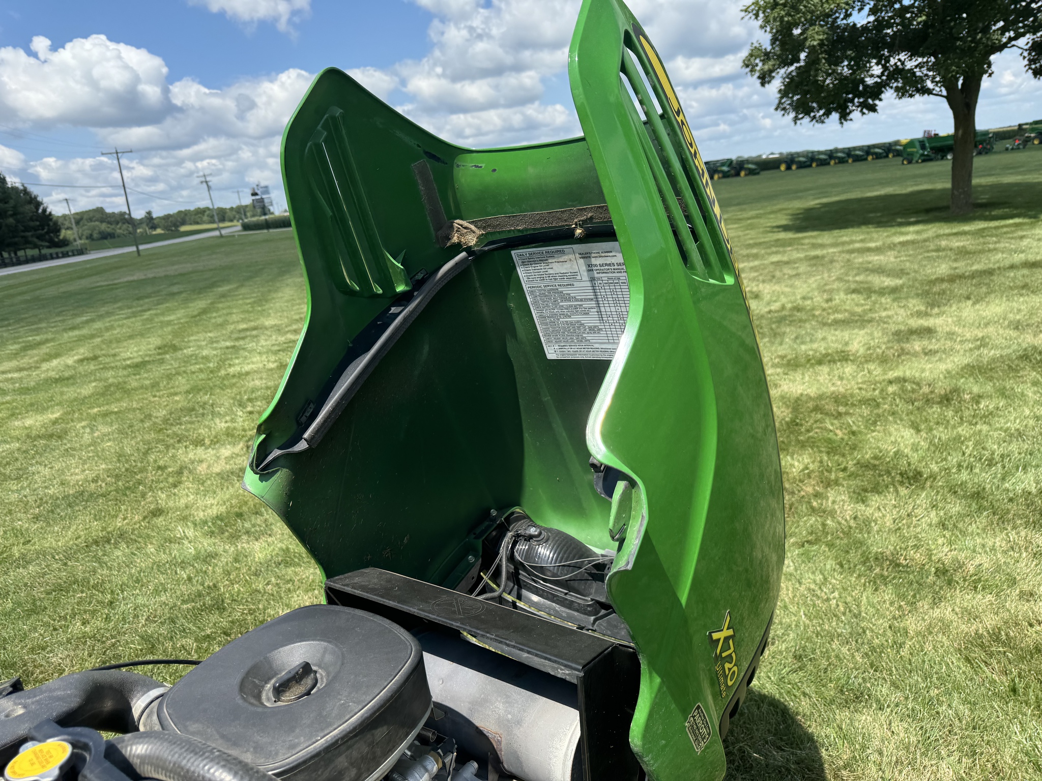 Used 2008 John Deere X720 Lawn & Garden Tractors at Koenig Equipment in Urbana, OH - PhotoXL40