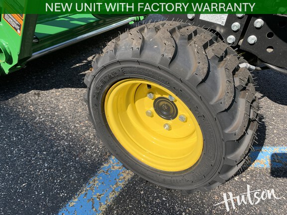 Photo of 2025 John Deere 1025R