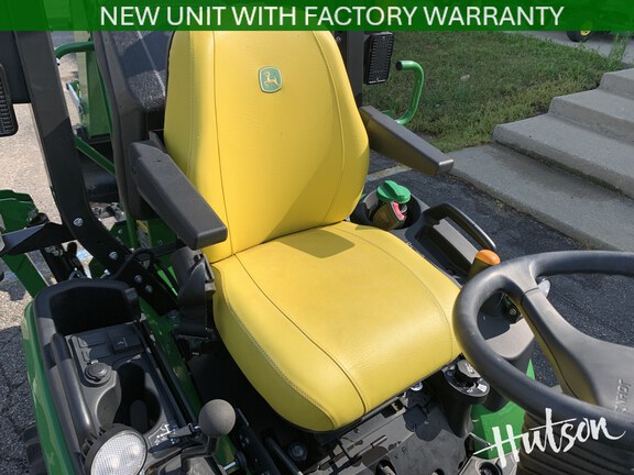 Photo of 2025 John Deere 1025R