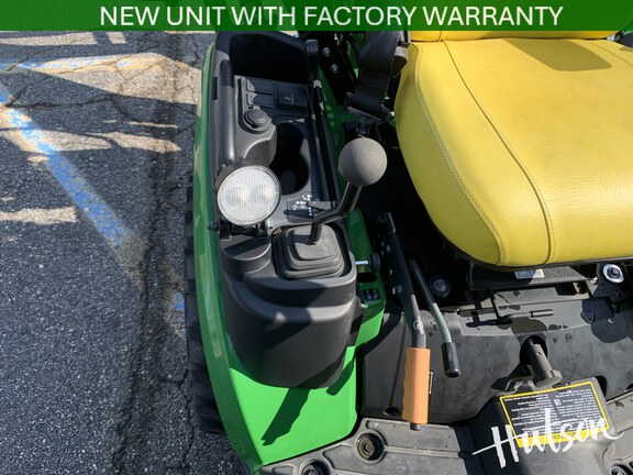 Photo of 2025 John Deere 1025R