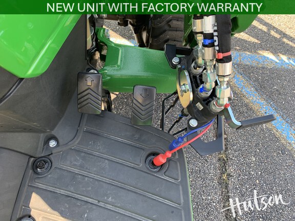 Photo of 2025 John Deere 1025R