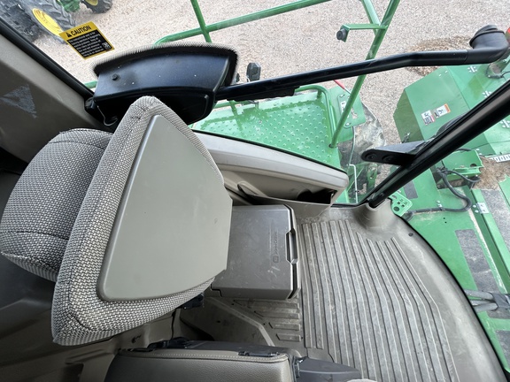 2024 John Deere W235R (8th thumbnail)