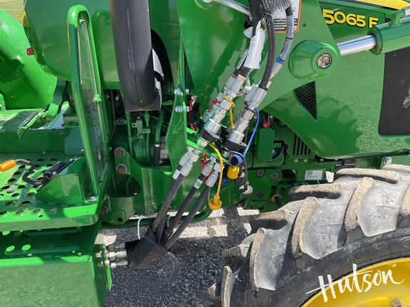 Photo of 2022 John Deere 5065E
