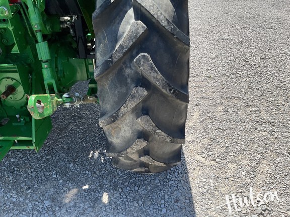 Photo of 2022 John Deere 5065E