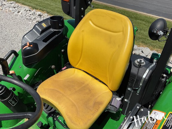 Photo of 2022 John Deere 5065E