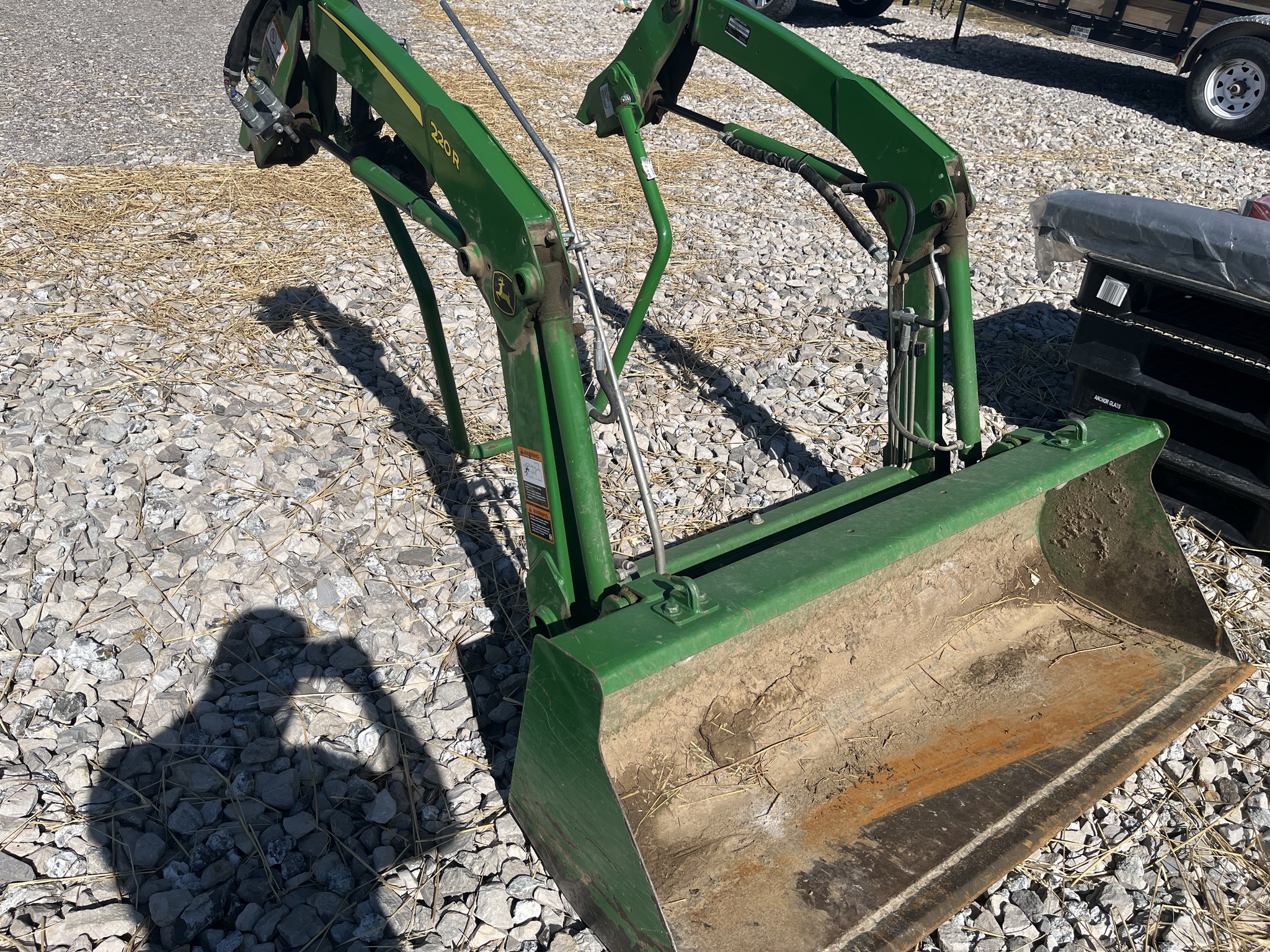 2017 John Deere 2038R Image 10