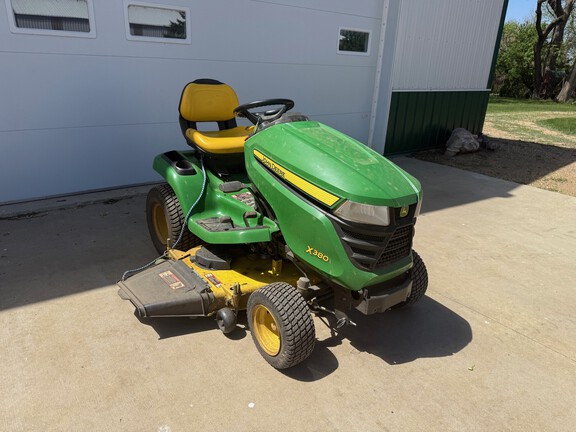 2016 John Deere X380 - Photo1