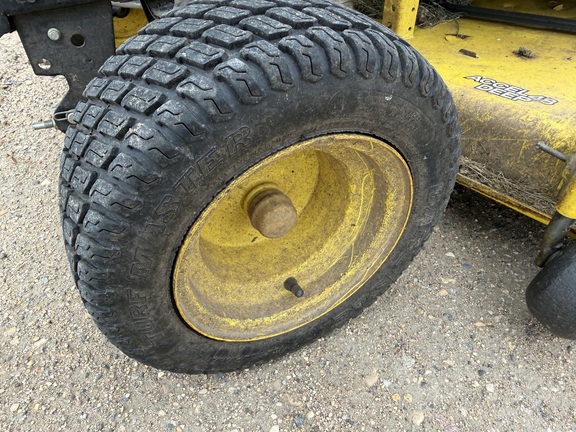 2016 John Deere X380 - Photo10