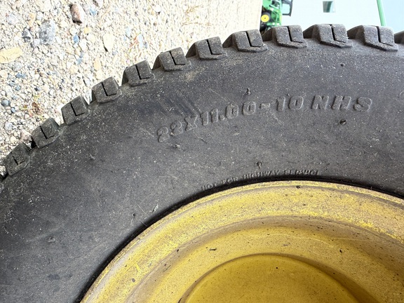 2016 John Deere X380 - Photo12