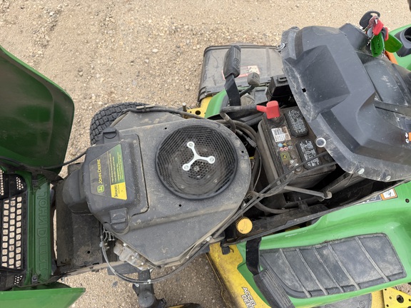 2016 John Deere X380 - Photo17