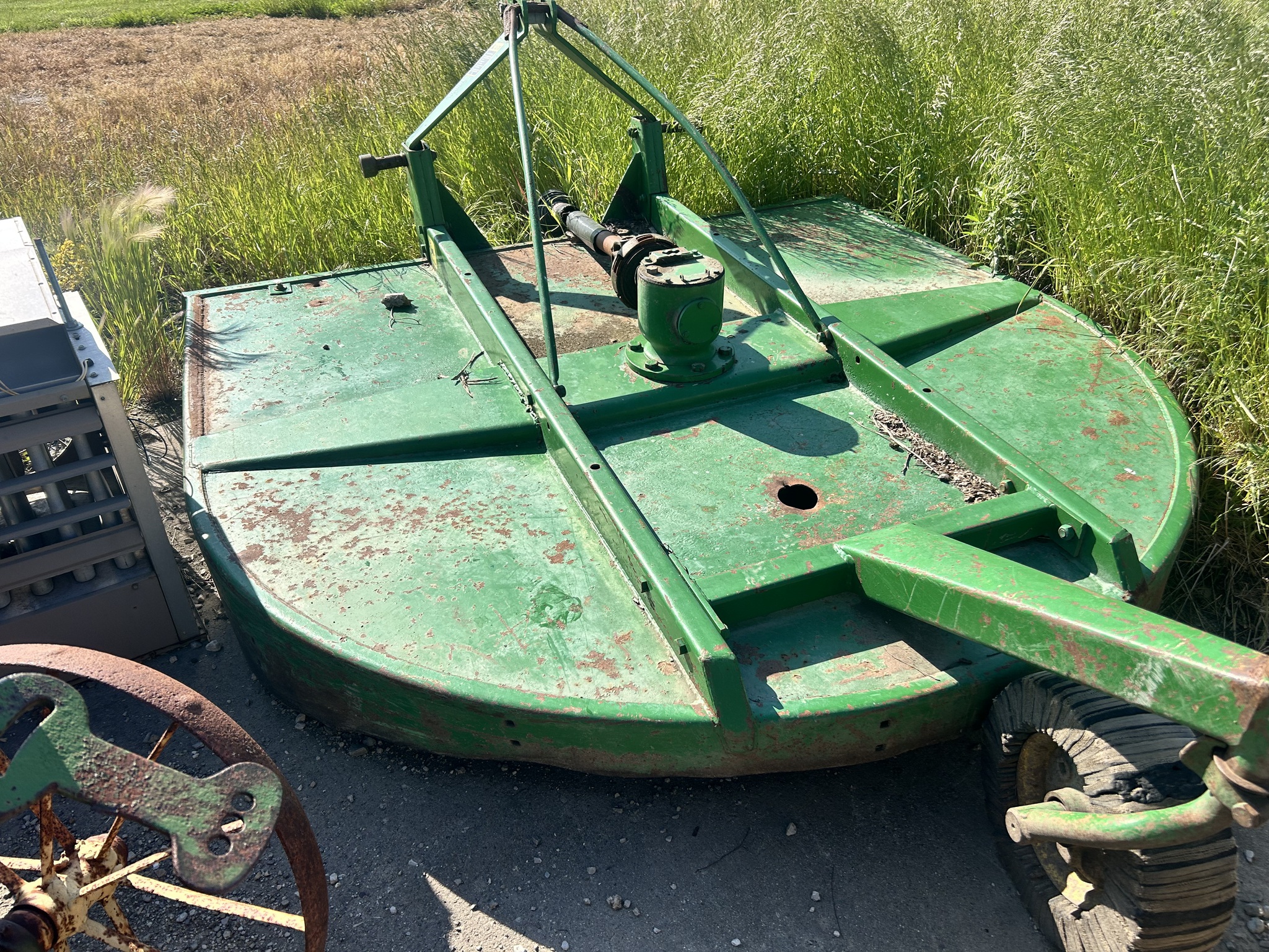 John Deere 709 Image 2