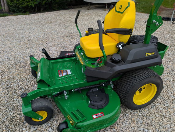 Used 2026 John Deere Z730M Zero Turn Mowers at Koenig Equipment in Oxford, OH - Photo2