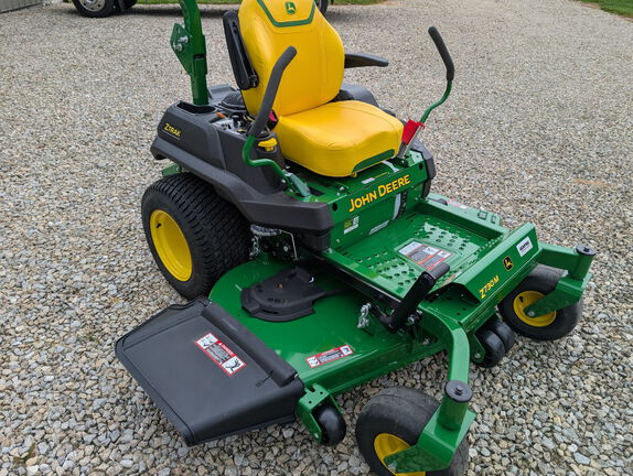 Used 2026 John Deere Z730M Zero Turn Mowers at Koenig Equipment in Oxford, OH - Photo8