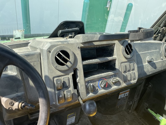 2022 John Deere XUV 835M (13th thumbnail)