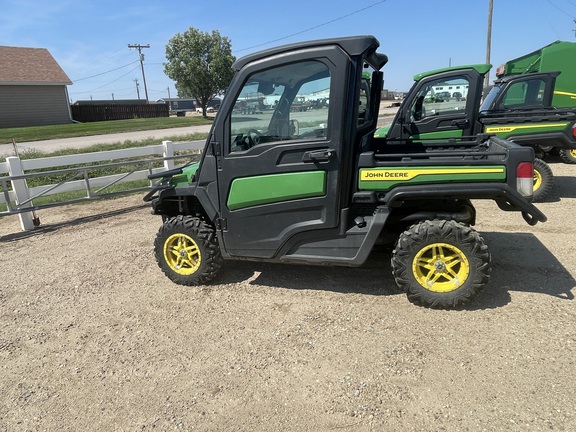 2022 John Deere XUV 835M Used Equipment