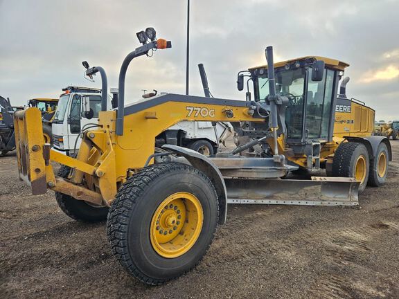 Photo of 2011 John Deere 770G