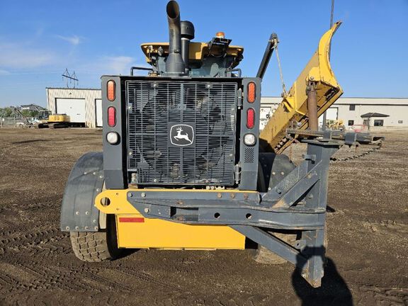 2011 John Deere 770G