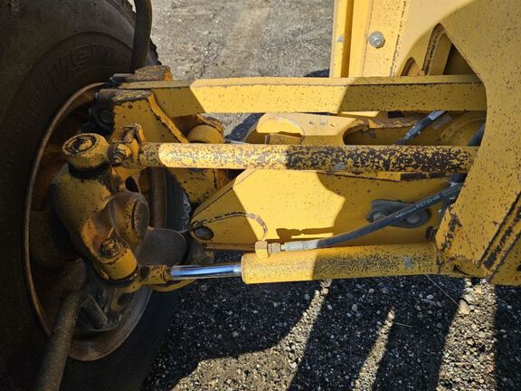 2011 John Deere 770G