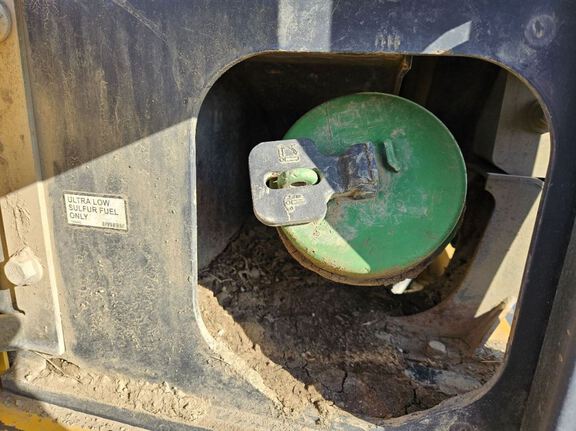 2011 John Deere 770G