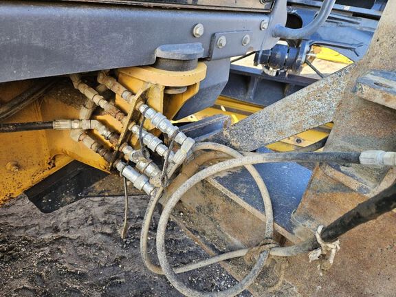 2011 John Deere 770G