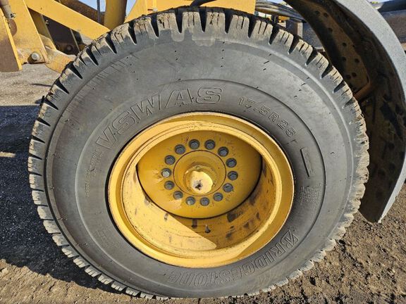 2011 John Deere 770G
