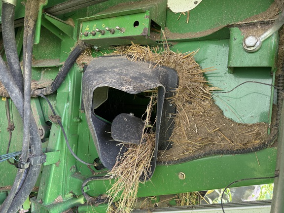 Photo of 2012 John Deere S680
