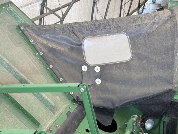 Photo of 2012 John Deere S680