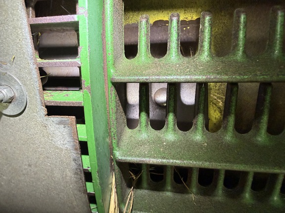 Photo of 2012 John Deere S680