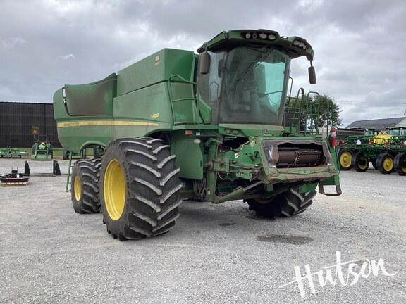Photo of 2012 John Deere S680