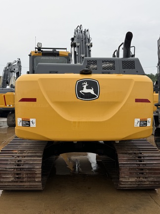 2023 John Deere 200 G