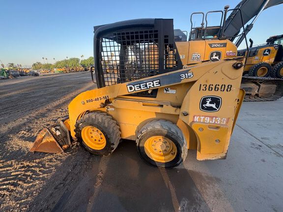 2014 John Deere 315