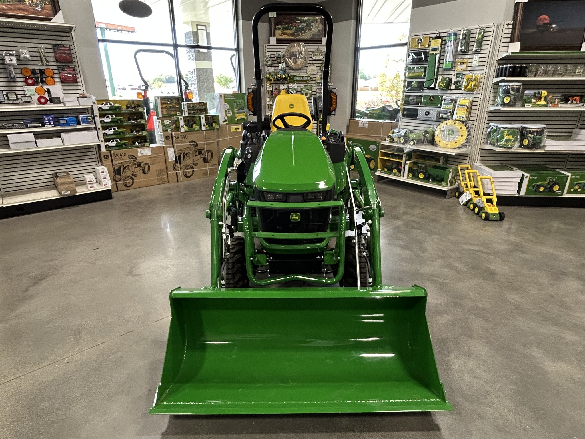 New In-Stock 2026 John Deere 1M 25 Compact Utility Tractors at Koenig Equipment in Franklin, IN - PhotoXL7